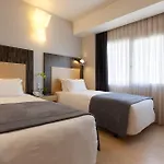 أليف أفينيداس فندق 4*