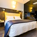 أليف أفينيداس 4*