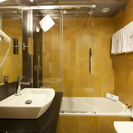 Alif Avenidas Hotel 4*