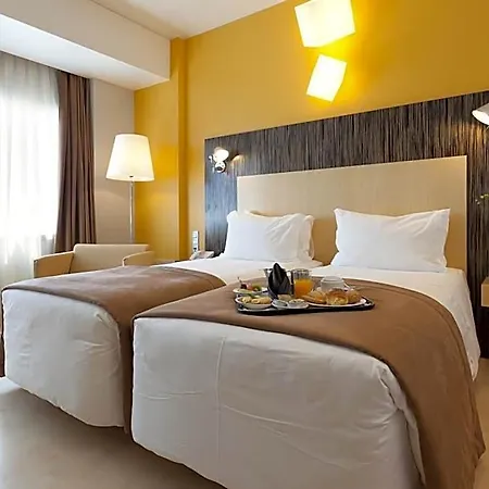 Alif Avenidas Hotel