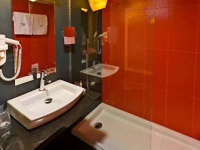 Hotell Alif Avenidas 4*